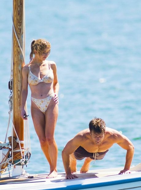 petite wife onlyfans pretty photos