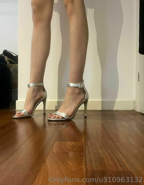 flora99f pornstar pretty pic