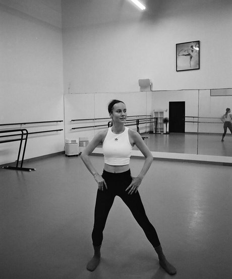 Brie Larson naked actress gallery