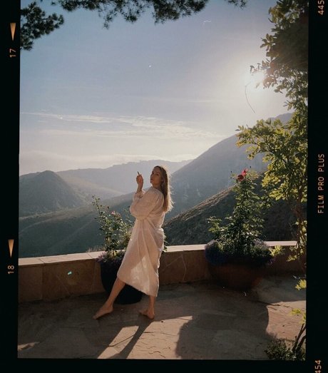 femboy asian onlyfans erotic pic