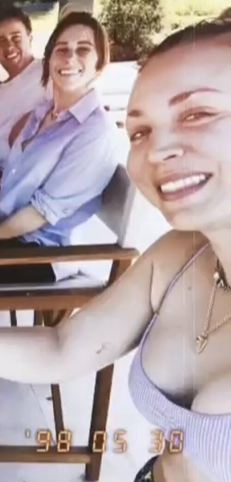 sucking tits onlyfans top galleries