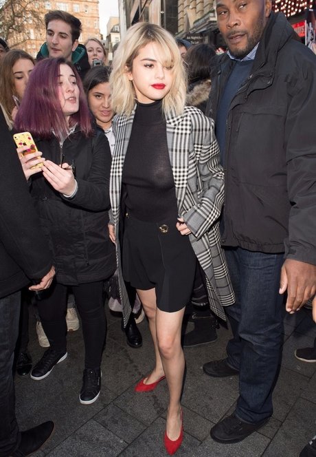 off onlyfans beautiful nude img