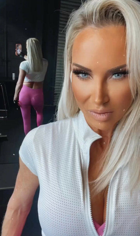 Disco Mammi pornstar beautiful pic