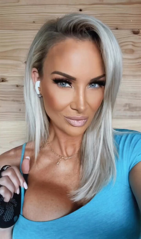 Disco Mammi model naked archive