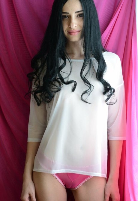 ETSY free model image