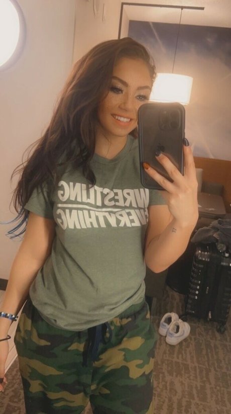 Skye Dolecki xxx model pic