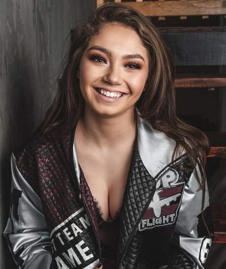 Skye Dolecki xxx actress images