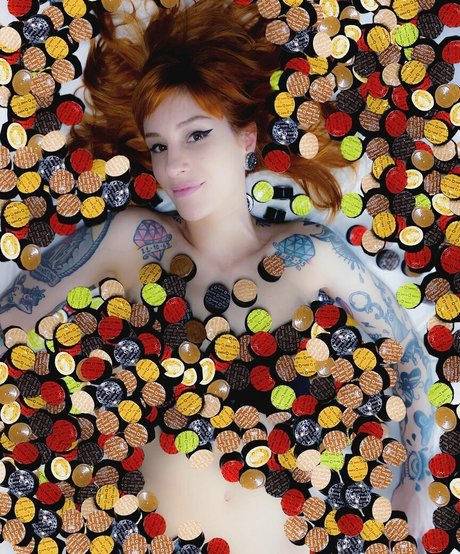 Mariana Ayres pretty pornstar image