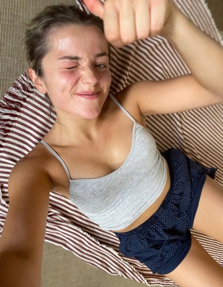 latina lesbian onlyfans art naked gallery