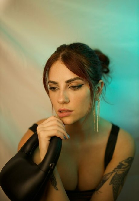 Karol Queiroz model free archive