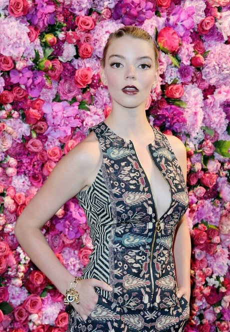 Anya Taylor Joy top pornstar photo