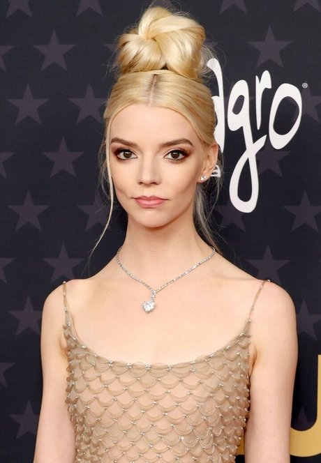 tall blonde onlyfans free sex pics