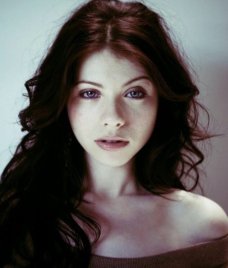 Michelle Trachtenberg hd actress galleries