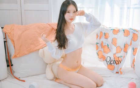 Pureding model nice gallery