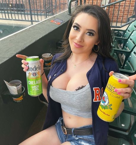 Philllybabyy star hot pic