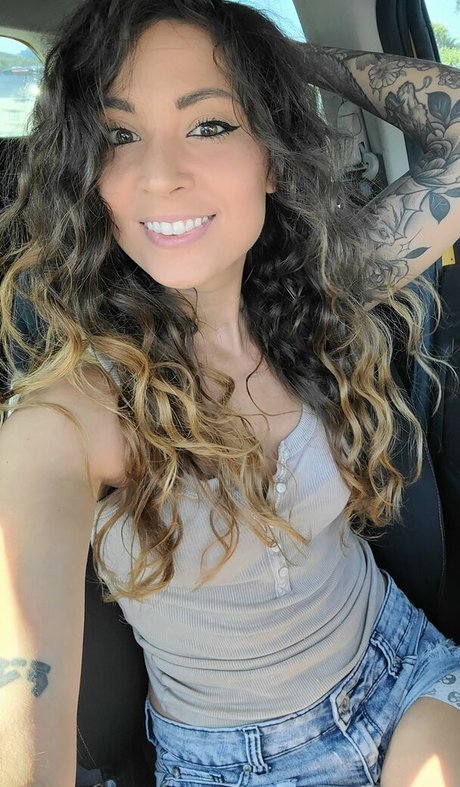 MelonieMac art pornstar galleries