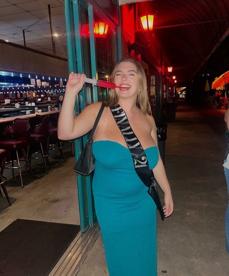 seerahb2 nice actress pics