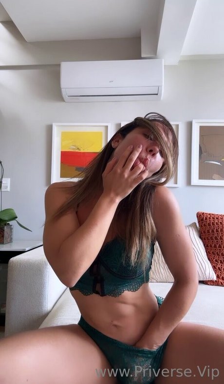 busty ebony onlyfans top img