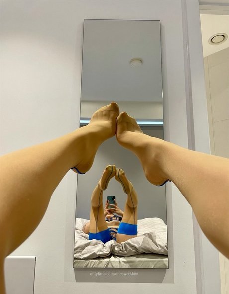 onesweetbee pornstar erotic archive