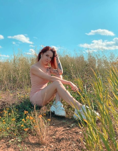 denlyasha naked star pic