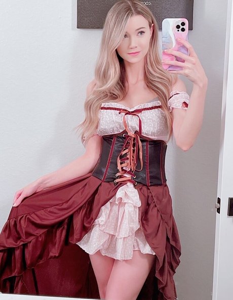 Dizzykitten model exclusive picture