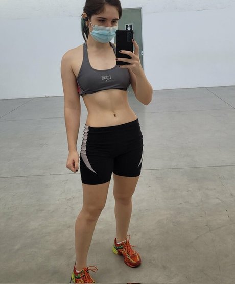 cristinysam pretty actress gallery