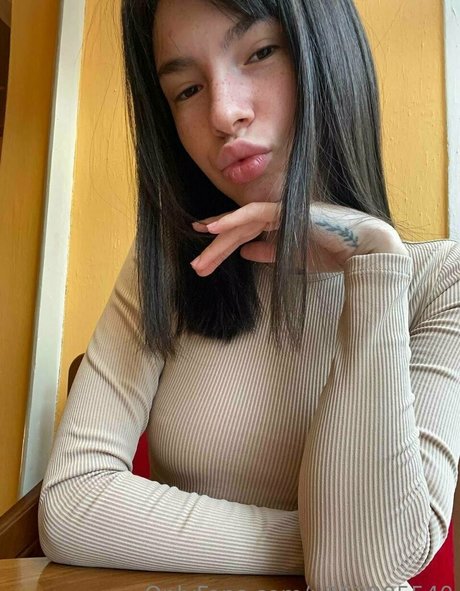 stacykimmo erotic model image