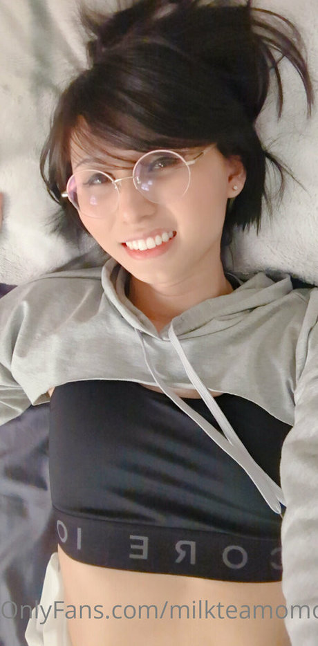 milkteamomoko porn actress img