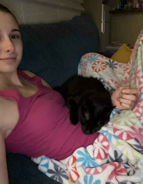 blissfulellie erotic star photos