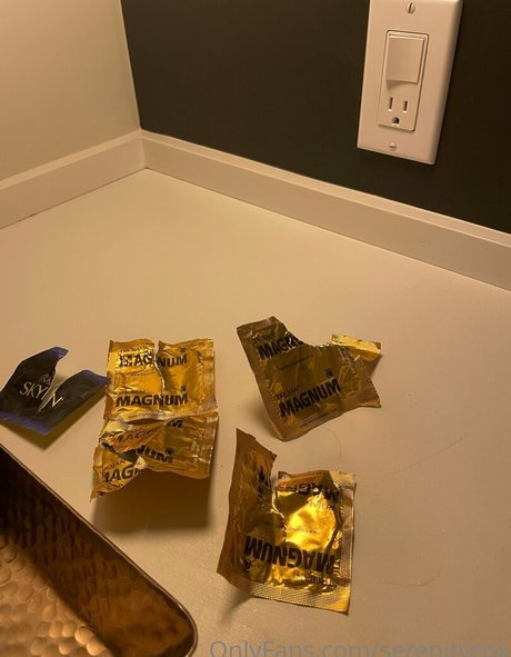 serenitycox top actress pics