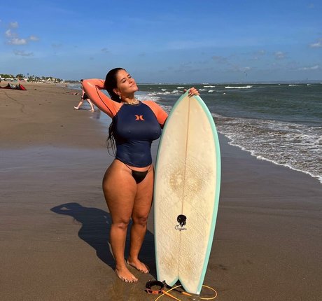 Viphanaaels art actress pics