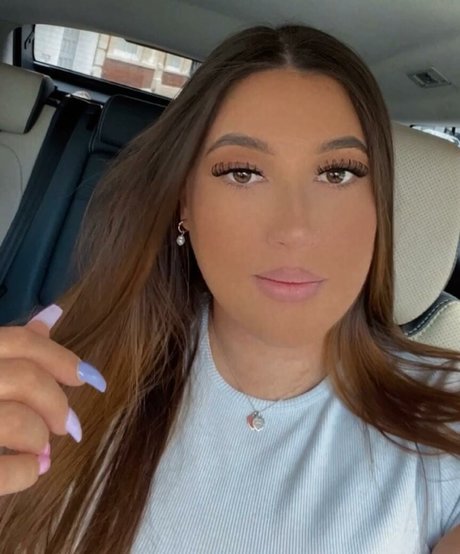 The Blue Dress Girl Profile pic