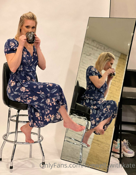 livewell withkate model high quality photos