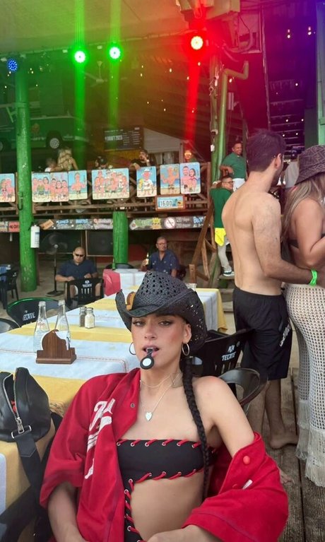 redhead deepthroat onlyfans adult pics