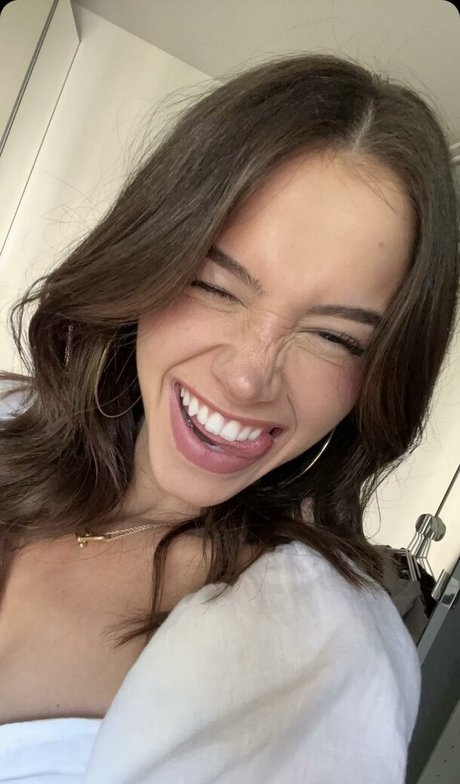 Lea Elui model sex pic