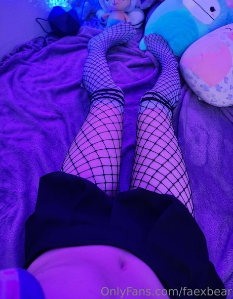 faexbear nudes model photo