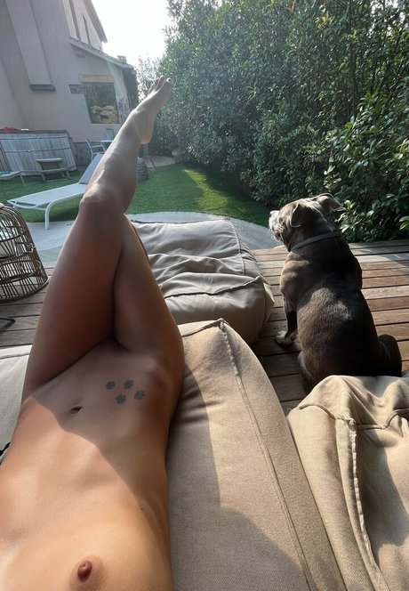 lara sweet Profile pic