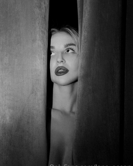 lana ocean sexy model picture