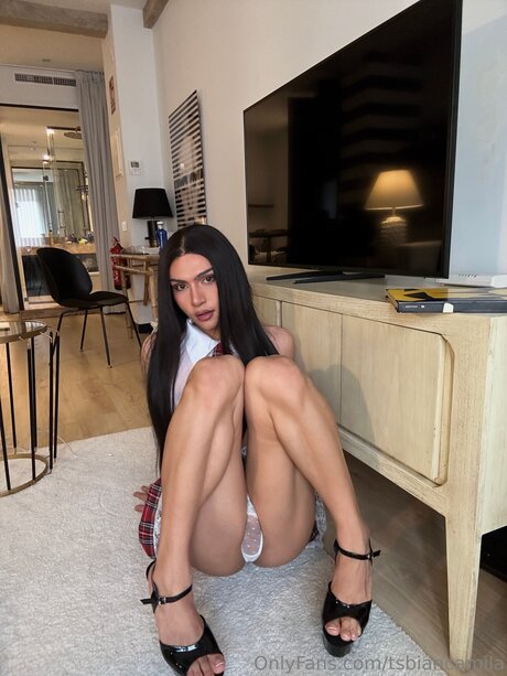 bodybuilder nude onlyfans art naked gallery