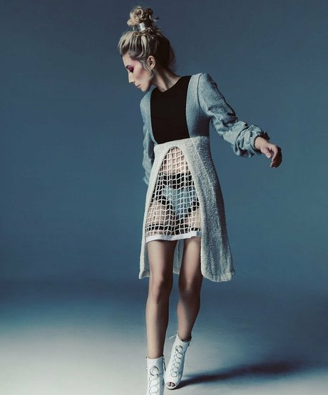 Dichen Lachman perfect star image