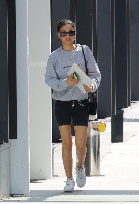 Rachel Zegler pornstar hot photos