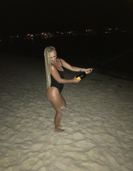 Jadastevens420 star hot photo