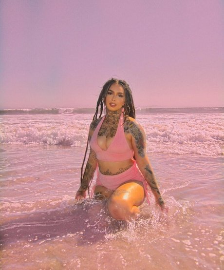 Zhavia beautiful pornstar pictures