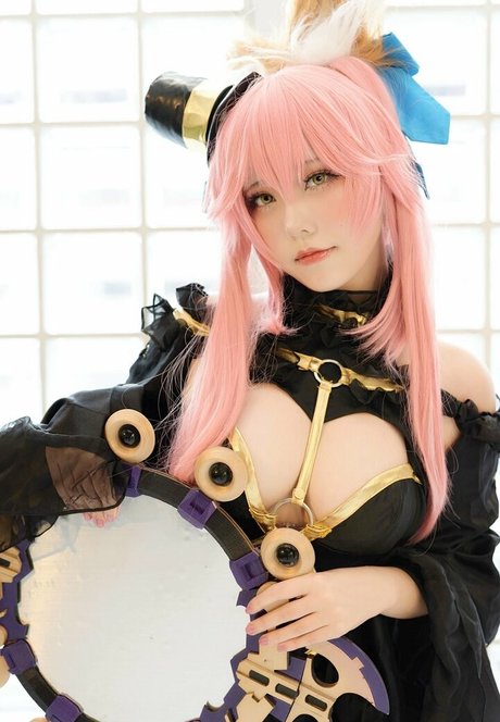 Takomayuyi exclusive pornstar picture