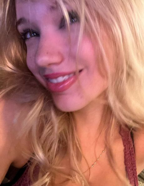 Mikahhlynn model sex images