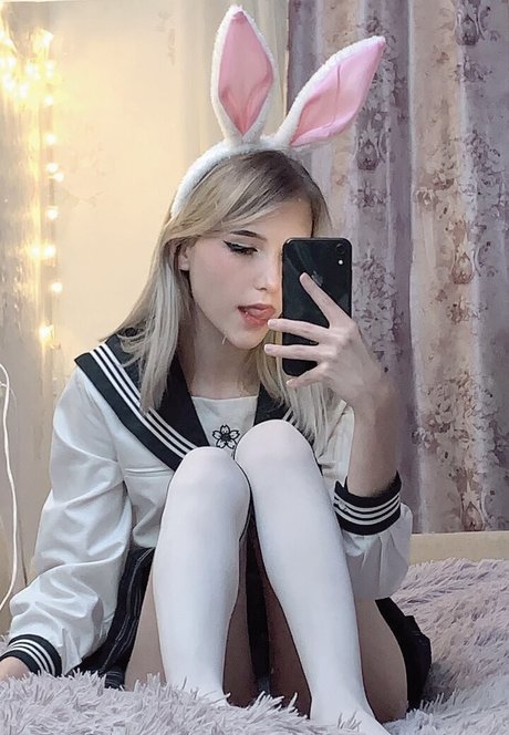 etogabi naked actress pictures