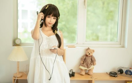 Chunmomo pornstar xxx gallery