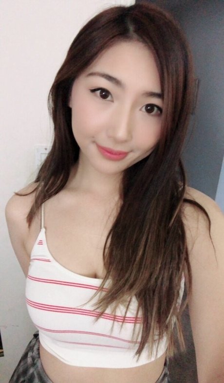 xChocobars xxx model image
