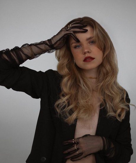 Lea Pietsch star hot archive