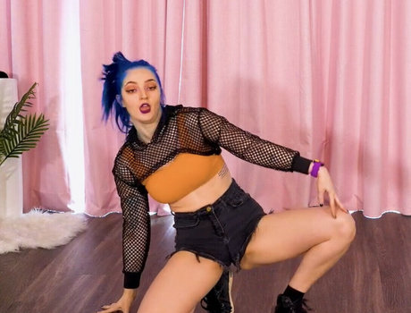 russian mature onlyfans art naked photos